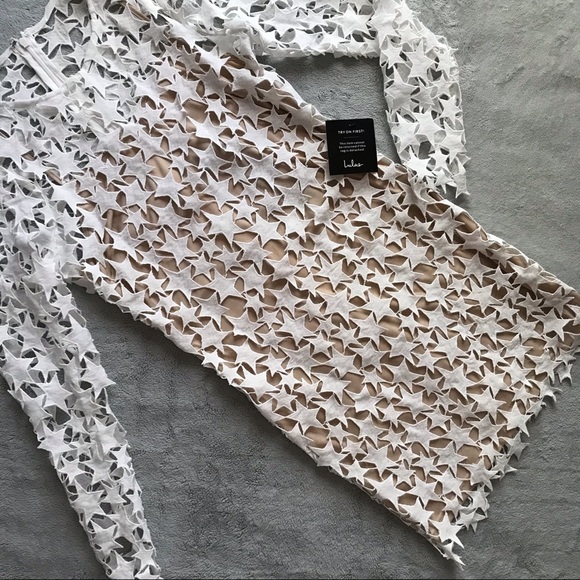 Lulus Dresses & Skirts - NWT Lulus She's a Star White Lace Shift Dress Sz S